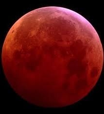 Astronomia: luna rossa ferma agricoltura biodinamica