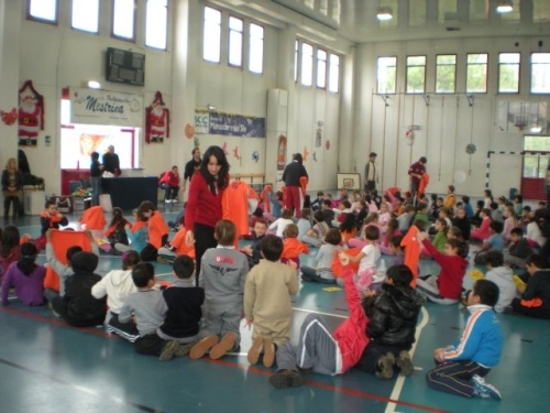 400 bambini in festa: la pallamano scolastica fa il pienone