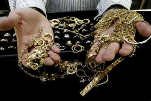 Continua a crescere il debito delle famiglie con le banche