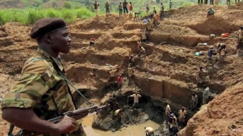 Il Parlamento europeo mette un freno all’intreccio tra guerra e importazione di minerali