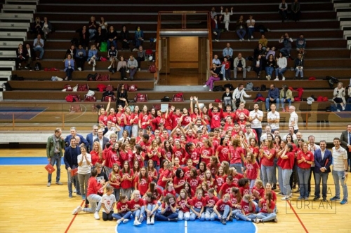 LE RAGAZZE DEL CUS VOLLEY IN TRASFERTA PER  RESTARE IN TESTA