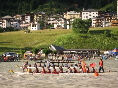 Auronzo (Bl): successo per le gare di canoa e di dragon boat