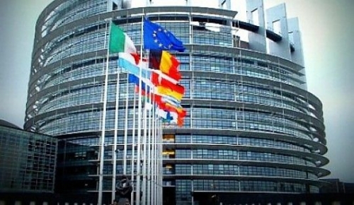 Il Parlamento Europeo sollecita maggiori fondi per la salute