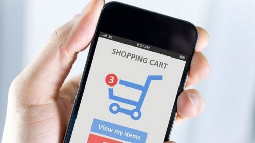 Agli italiani l'e-commerce piace se è 'mobile'