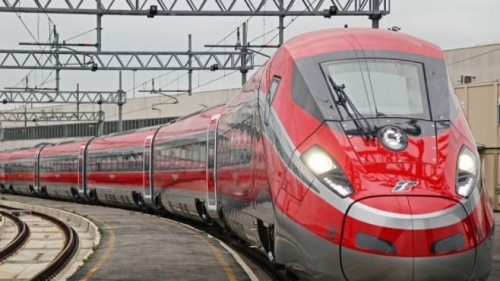 L’Italia non avrà i treni a supervelocità perché inutili