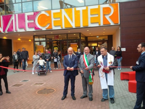 Inaugurata la nuova area giochi inclusiva a Valecenter