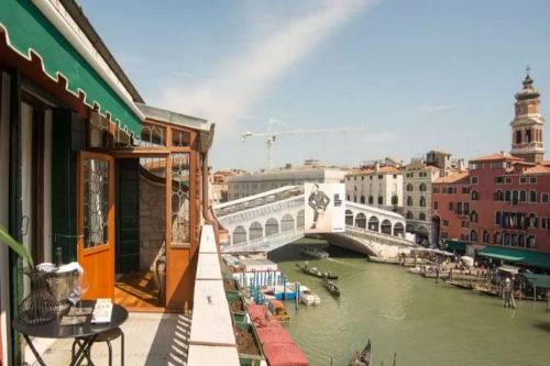 Gli alloggi affittati in nero inquinano il turismo a Venezia